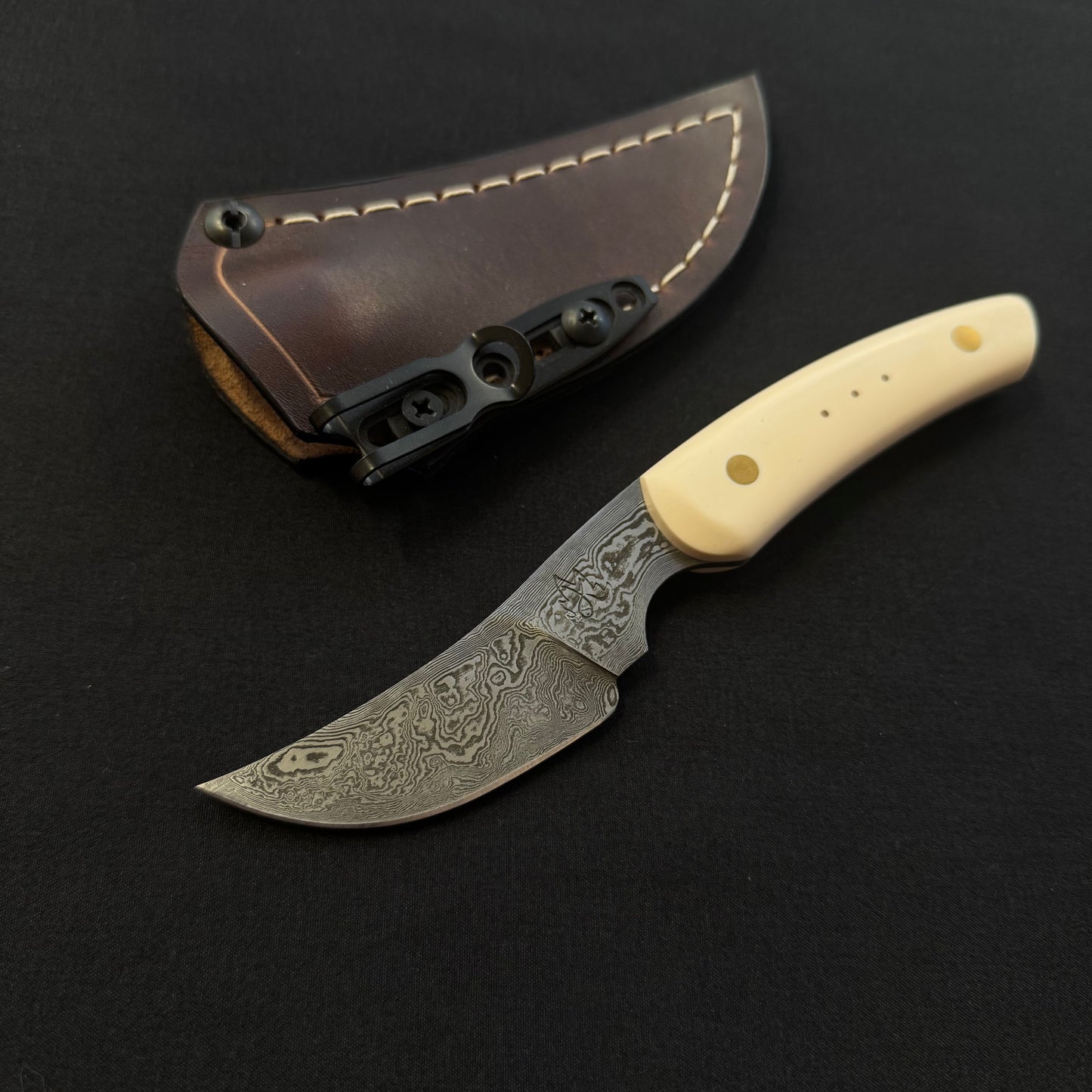 Le Pointu Damas format Pocket